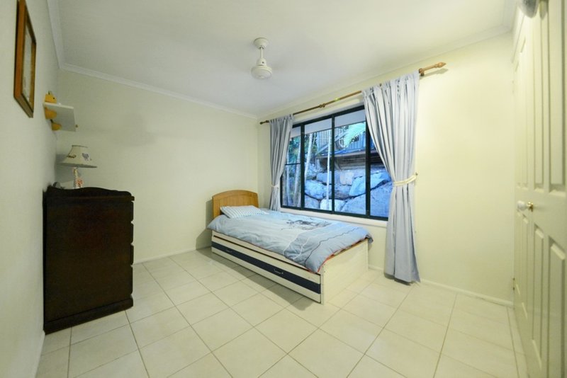 Photo - 29 Sandpiper Crescent, Jubilee Pocket QLD 4802 - Image 11