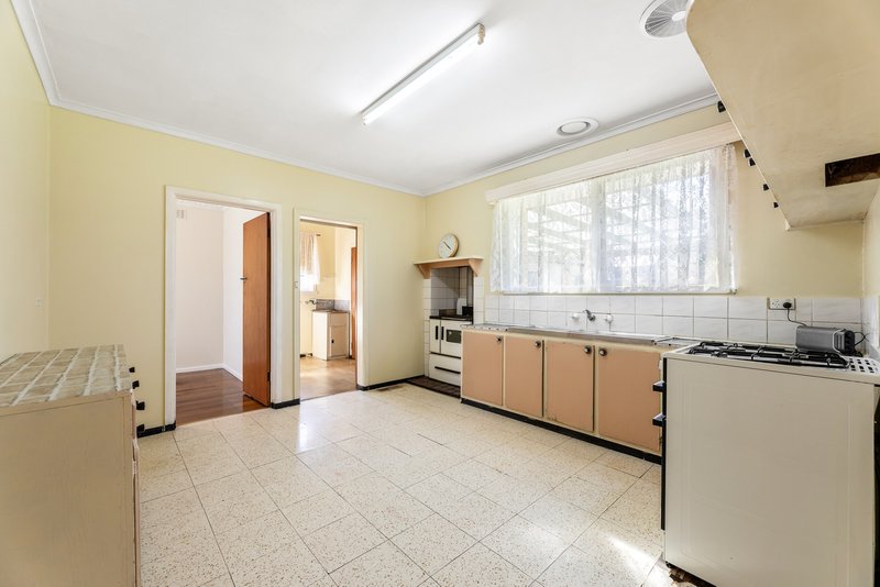 Photo - 29 Sandy Street, Nunawading VIC 3131 - Image 8