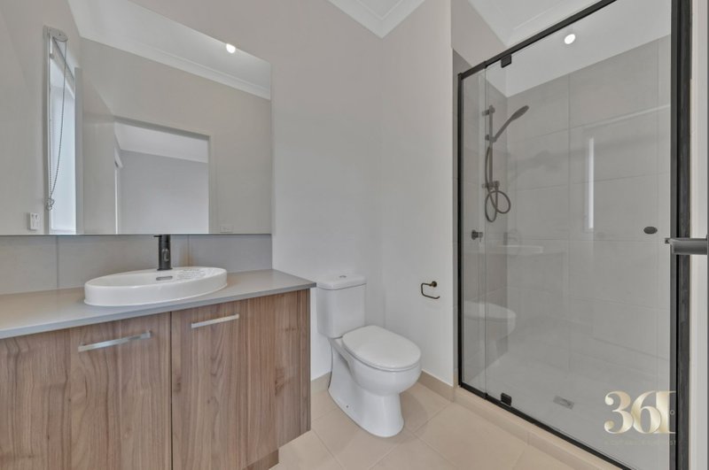 Photo - 29 Sankaru Road, Truganina VIC 3029 - Image 7