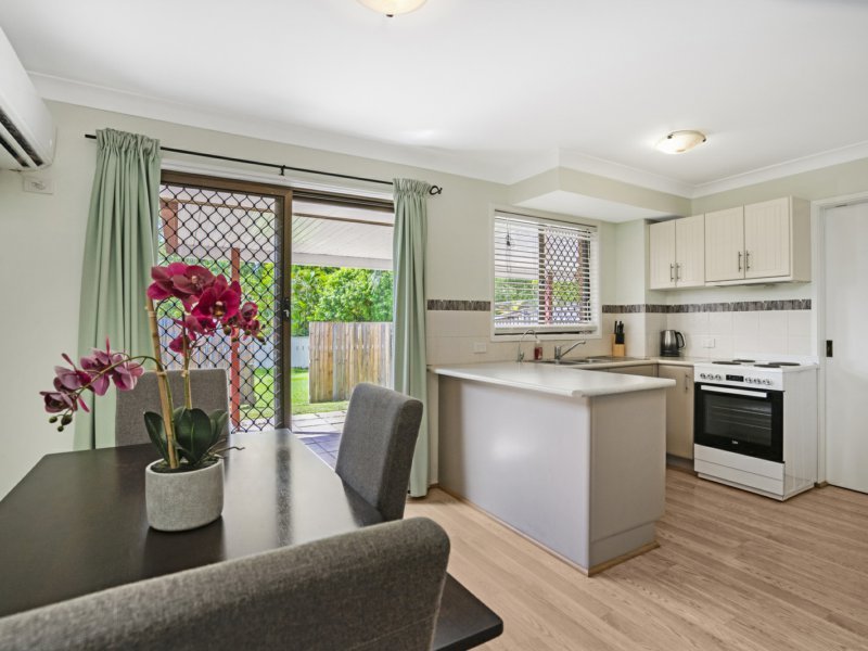 Photo - 2/9 Sara Street, Ashmore QLD 4214 - Image 3