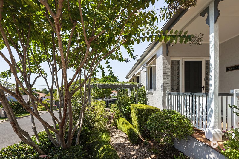 Photo - 29 Sefton Avenue, Clayfield QLD 4011 - Image 2