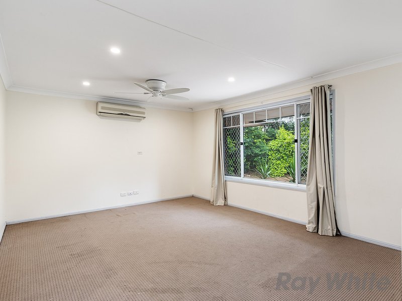 Photo - 29 Sheffield Place, Kuraby QLD 4112 - Image 7