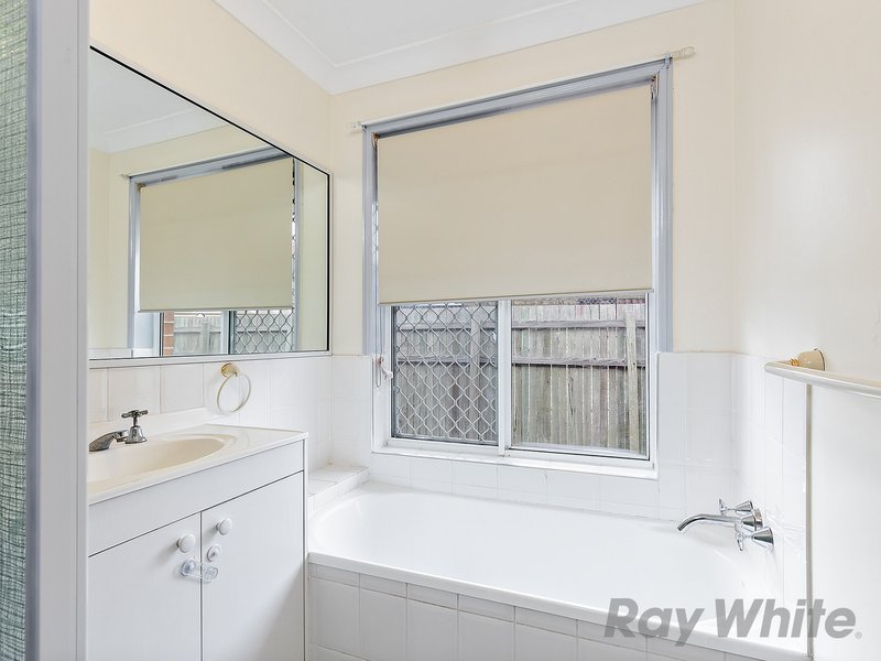 Photo - 29 Sheffield Place, Kuraby QLD 4112 - Image 12