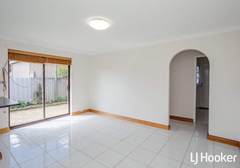 Photo - 29 Sheoak Road, Maddington WA 6109 - Image 6