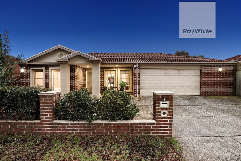 Photo - 29 Shortridge Circuit, Roxburgh Park VIC 3064 - Image 2