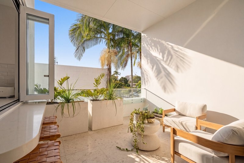 Photo - 2/9 Simpson Street, Coolangatta QLD 4225 - Image 5
