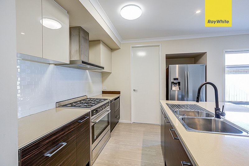 Photo - 29 Slate Court, Logan Reserve QLD 4133 - Image 3