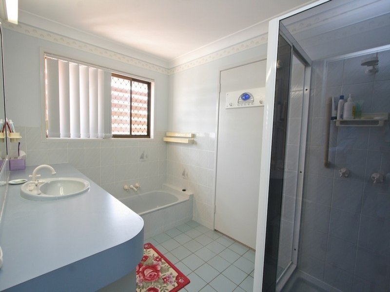 Photo - 29 Sorrento Street, Margate QLD 4019 - Image 10