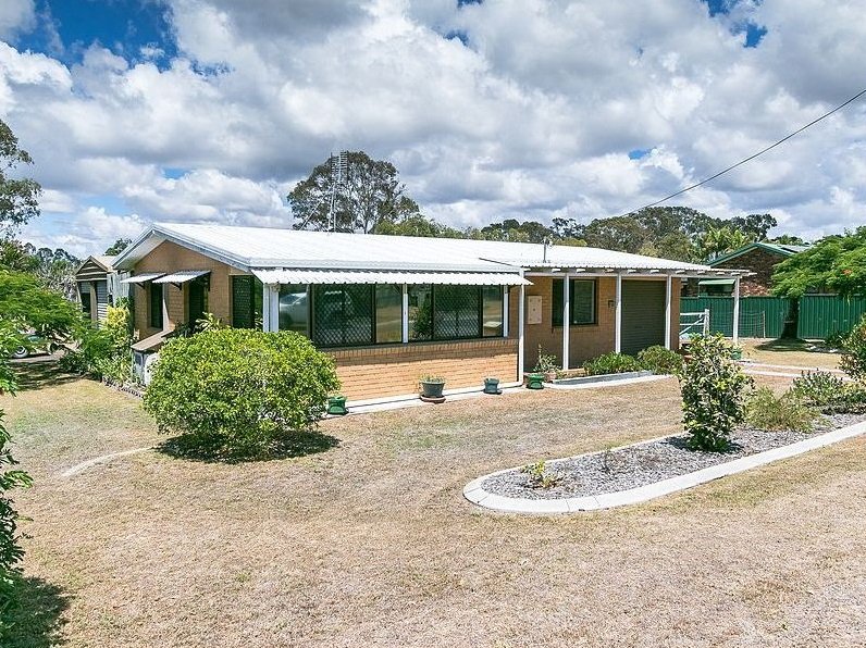 29 Southerden Street, Torquay QLD 4655