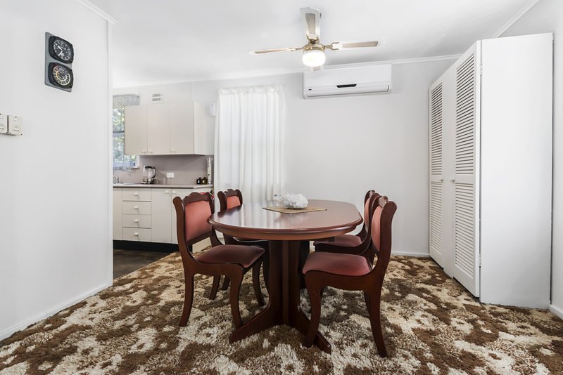 Photo - 29 St Johns Road, Busby NSW 2168 - Image 6