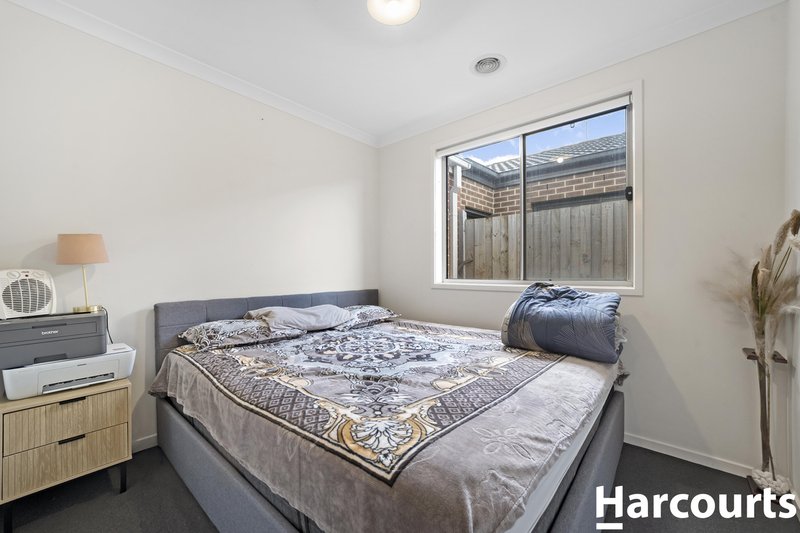 Photo - 29 Stanmore Crescent, Wyndham Vale VIC 3024 - Image 6