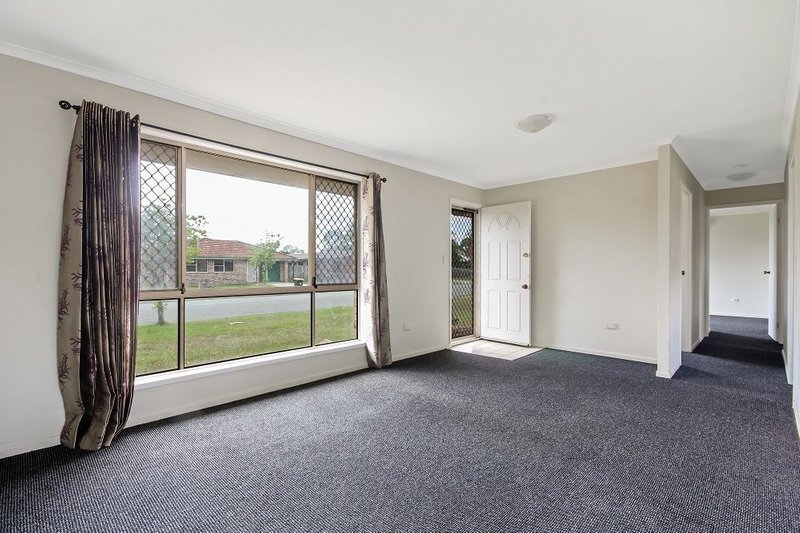 Photo - 29 Stephanie Drive, Morayfield QLD 4506 - Image 4