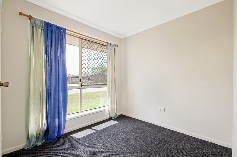 Photo - 29 Stephanie Drive, Morayfield QLD 4506 - Image 5