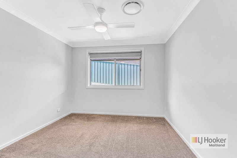 Photo - 29 Stirling Crescent, Fletcher NSW 2287 - Image 5