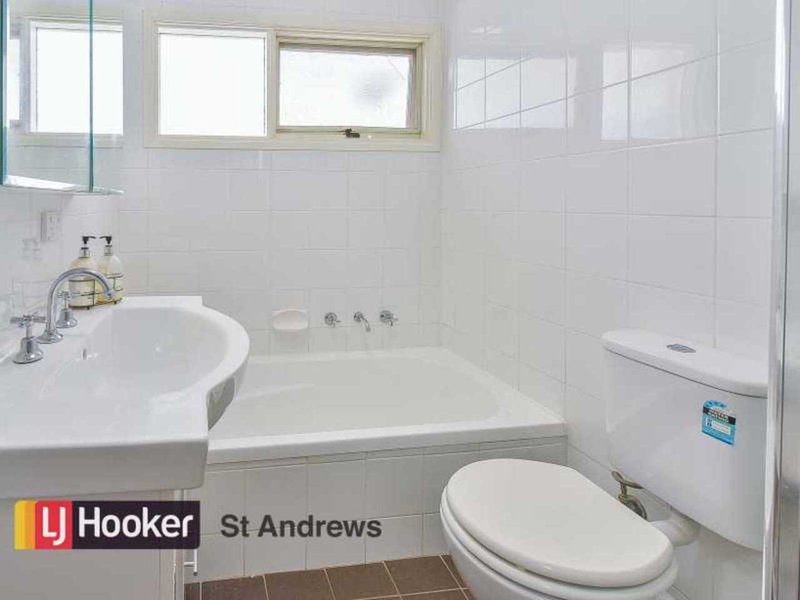 Photo - 29 Stranraer Drive, St Andrews NSW 2566 - Image 5