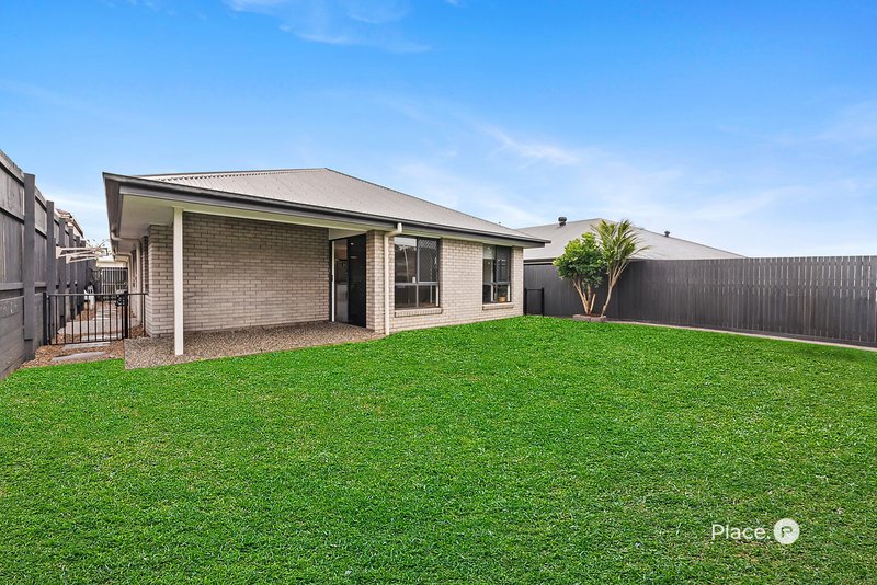 Photo - 29 Stringybark Street, Spring Mountain QLD 4300 - Image 13