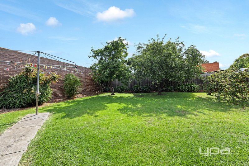 Photo - 29 Summers Street, Deer Park VIC 3023 - Image 13