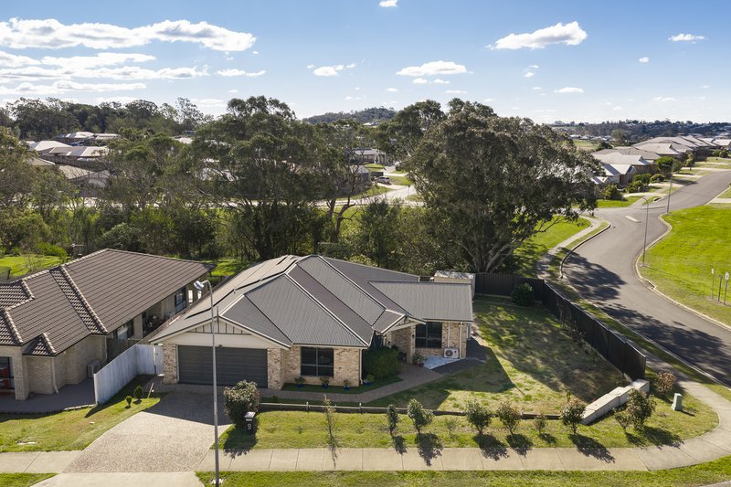 Photo - 29 Sunset Drive, Glenvale QLD 4350 - Image 2