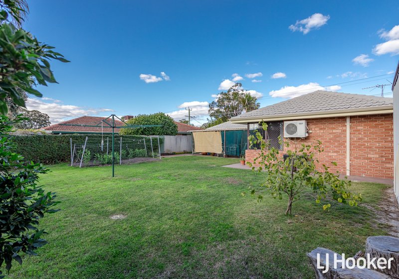 Photo - 29 Sutherland Drive, Thornlie WA 6108 - Image 13