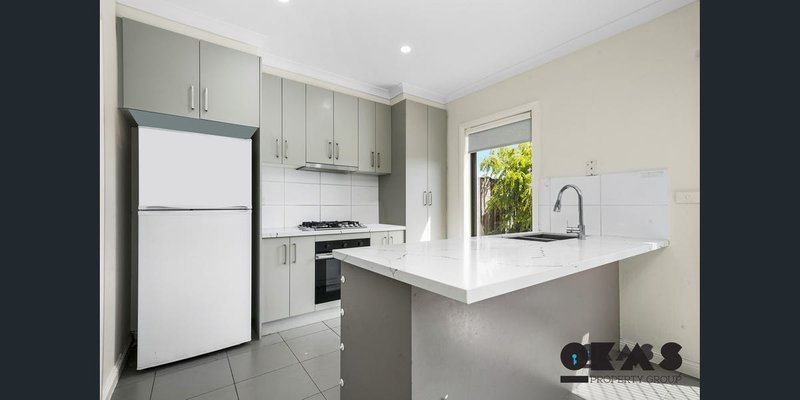 Photo - 29 Swamphen Drive, Williams Landing VIC 3027 - Image 3