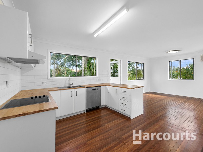 Photo - 29 Symphony Avenue, Strathpine QLD 4500 - Image 7