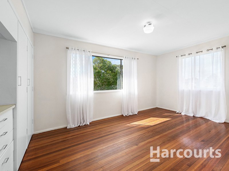 Photo - 29 Symphony Avenue, Strathpine QLD 4500 - Image 9