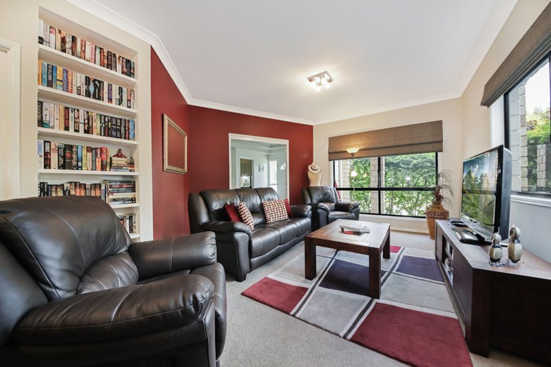 Photo - 29 Talisman Court, Eatons Hill QLD 4037 - Image 3