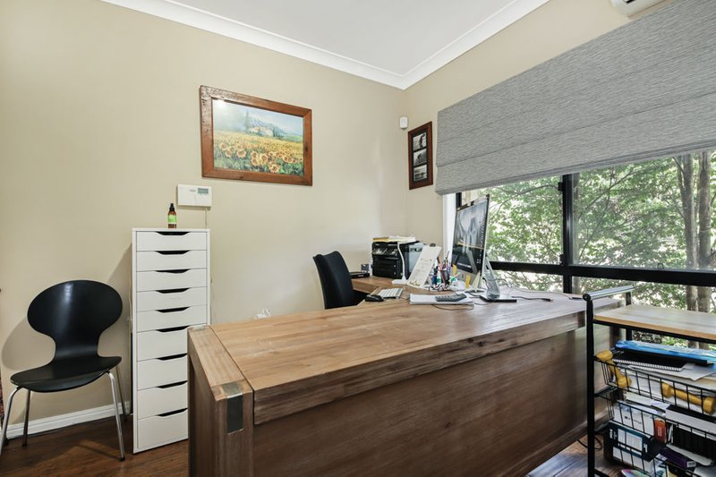 Photo - 29 Talisman Court, Eatons Hill QLD 4037 - Image 10