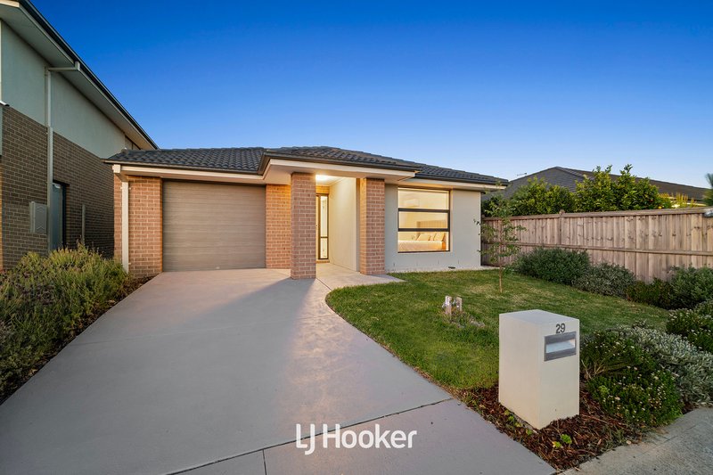 Photo - 29 Tamarind Road, Cranbourne North VIC 3977 - Image 2