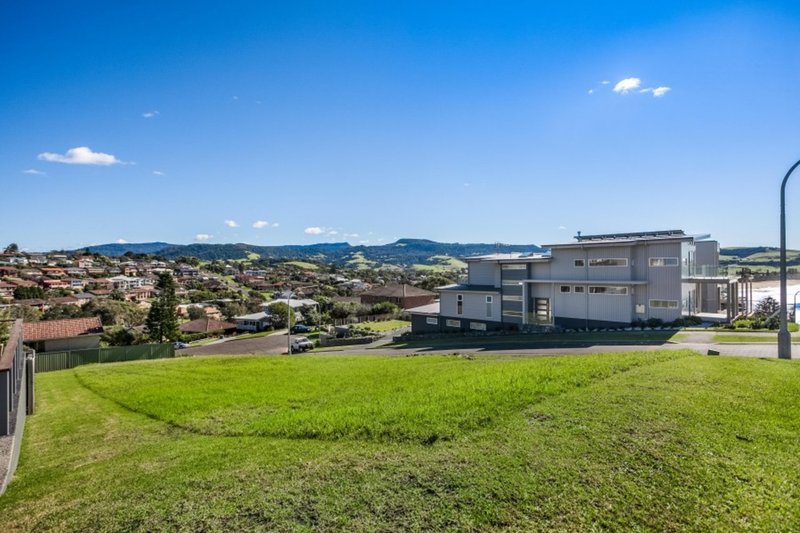 Photo - 29 Tasman Drive, Gerringong NSW 2534 - Image 2