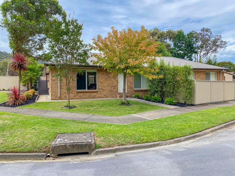 Photo - 29 The Boulevard, Eildon VIC 3713 - Image 2