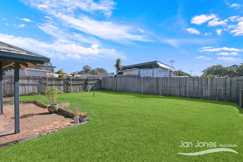 Photo - 29 Thompson Cres , Clontarf QLD 4019 - Image 12