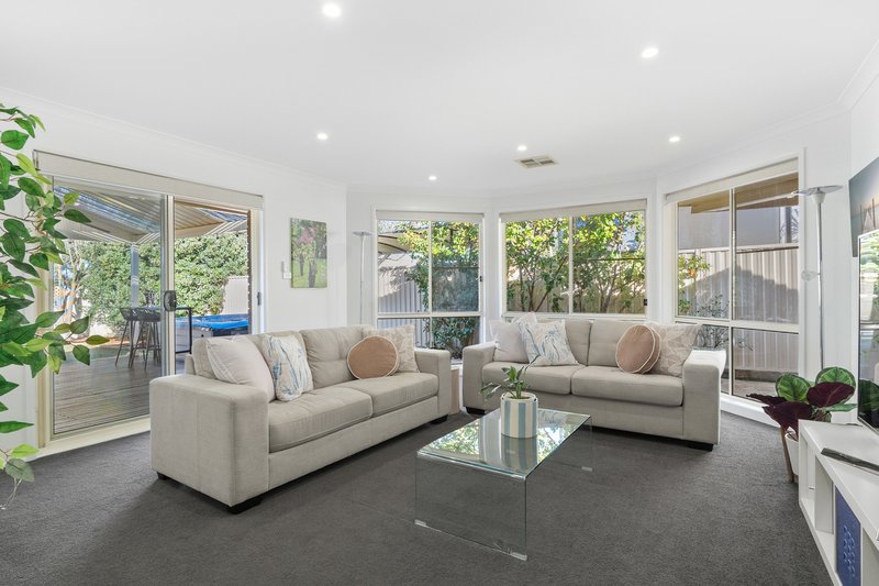Photo - 29 Throsby Close, Barden Ridge NSW 2234 - Image 5
