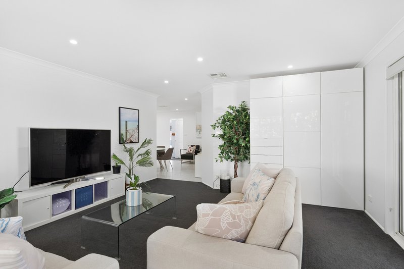 Photo - 29 Throsby Close, Barden Ridge NSW 2234 - Image 6