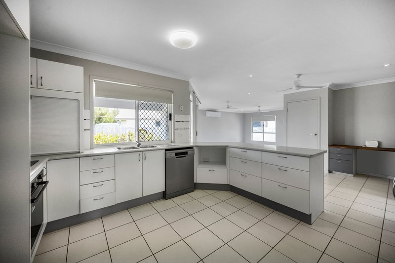 Photo - 29 Tipperary Street, Mount Low QLD 4818 - Image 4