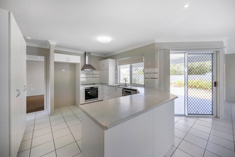Photo - 29 Tipperary Street, Mount Low QLD 4818 - Image 5