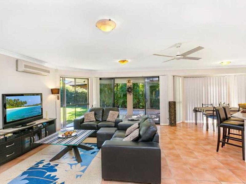 Photo - 29 Tranquility Circuit, Helensvale QLD 4212 - Image 5