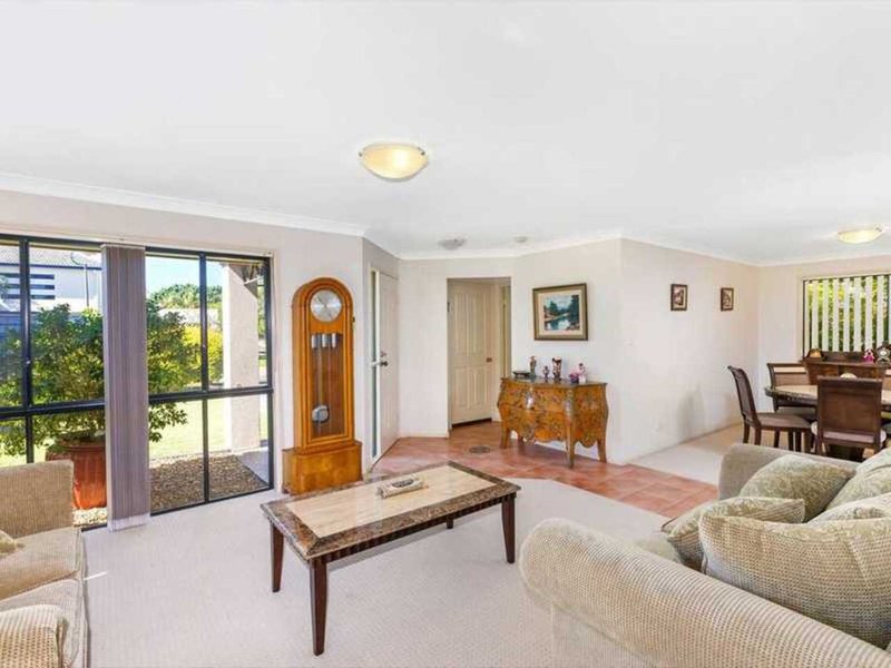 Photo - 29 Tranquility Circuit, Helensvale QLD 4212 - Image 4