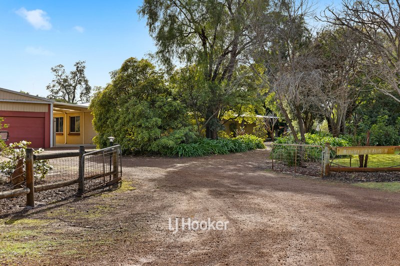 Photo - 29 Tributary Place, Leschenault WA 6233 - Image 3