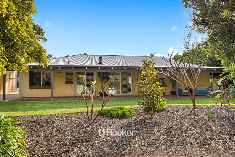 Photo - 29 Tributary Place, Leschenault WA 6233 - Image 6
