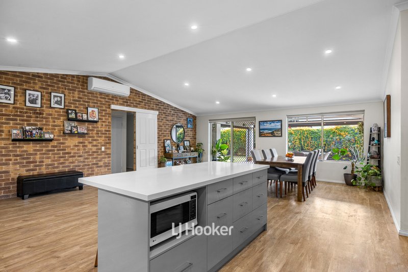 Photo - 29 Tributary Place, Leschenault WA 6233 - Image 14