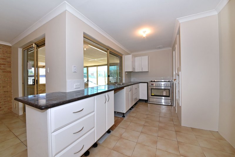 Photo - 29 Turnatt Way, Wanneroo WA 6065 - Image 10