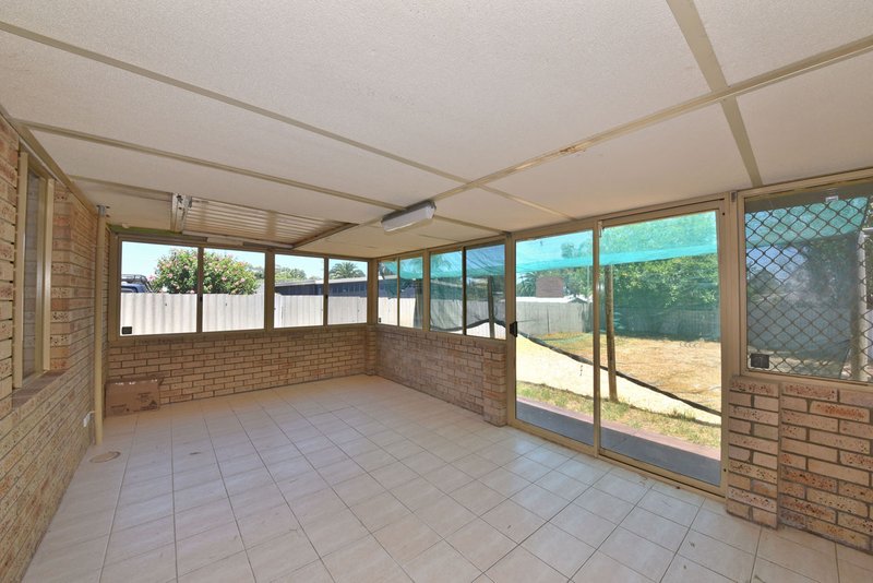 Photo - 29 Turnatt Way, Wanneroo WA 6065 - Image 13