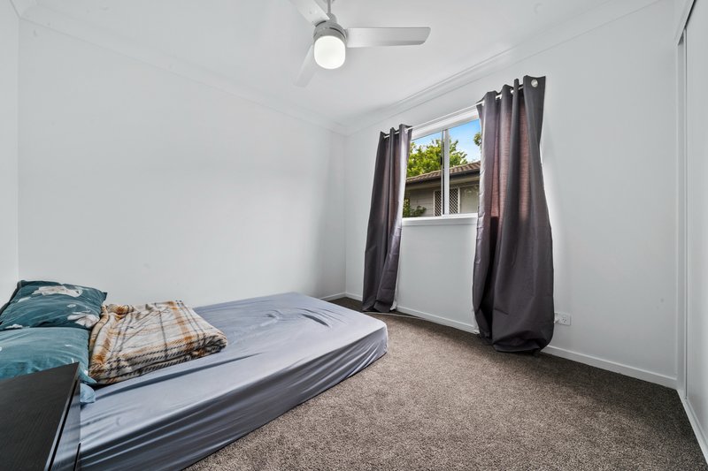 Photo - 29 Tweedland Crescent, Beenleigh QLD 4207 - Image 13