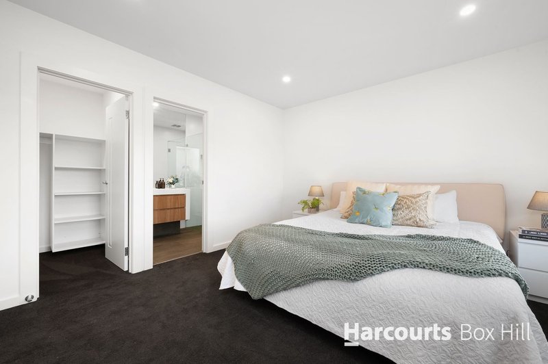 Photo - 2/9 Valentine Street, Bulleen VIC 3105 - Image 7