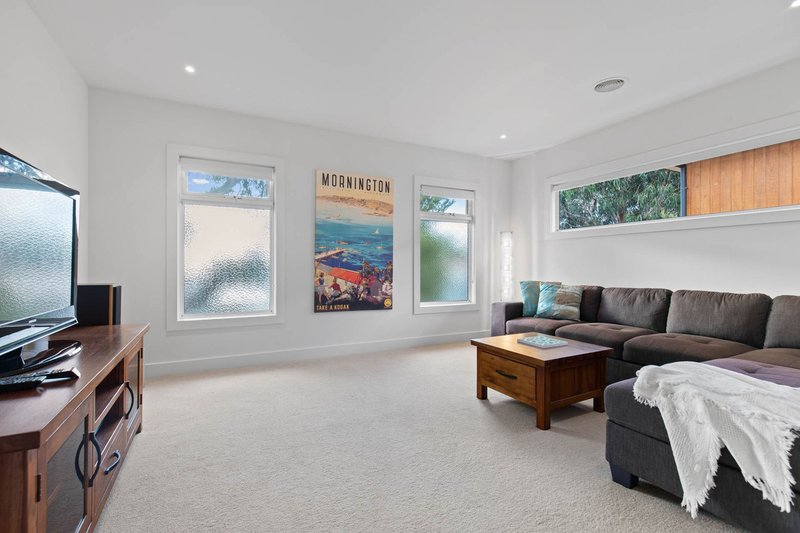 Photo - 2/9 Venice Street, Mornington VIC 3931 - Image 13