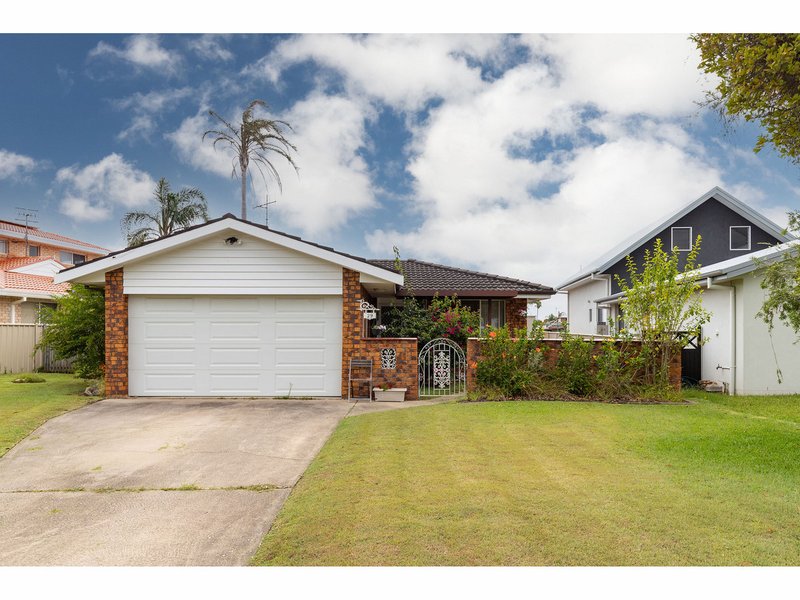 Photo - 29 Victor Avenue, Forster NSW 2428 - Image 2