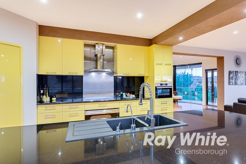 Photo - 29 Viewgrand Way, Greensborough VIC 3088 - Image 10