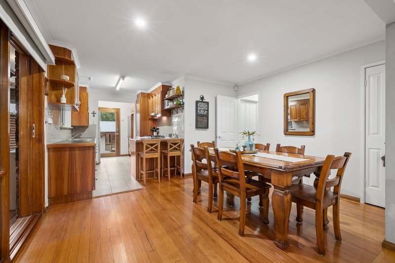 Photo - 29 Vincent Street, Macleod VIC 3085 - Image 4