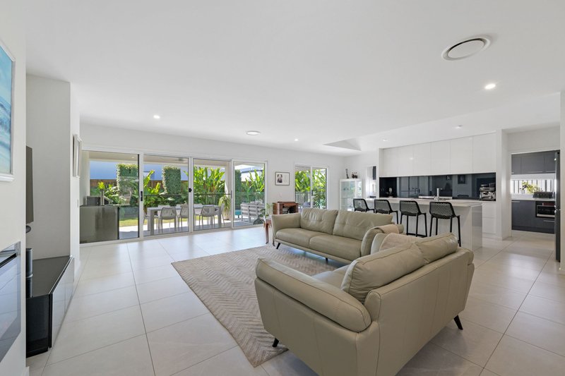 Photo - 29 Waderbird Crescent, Pelican Waters QLD 4551 - Image 10